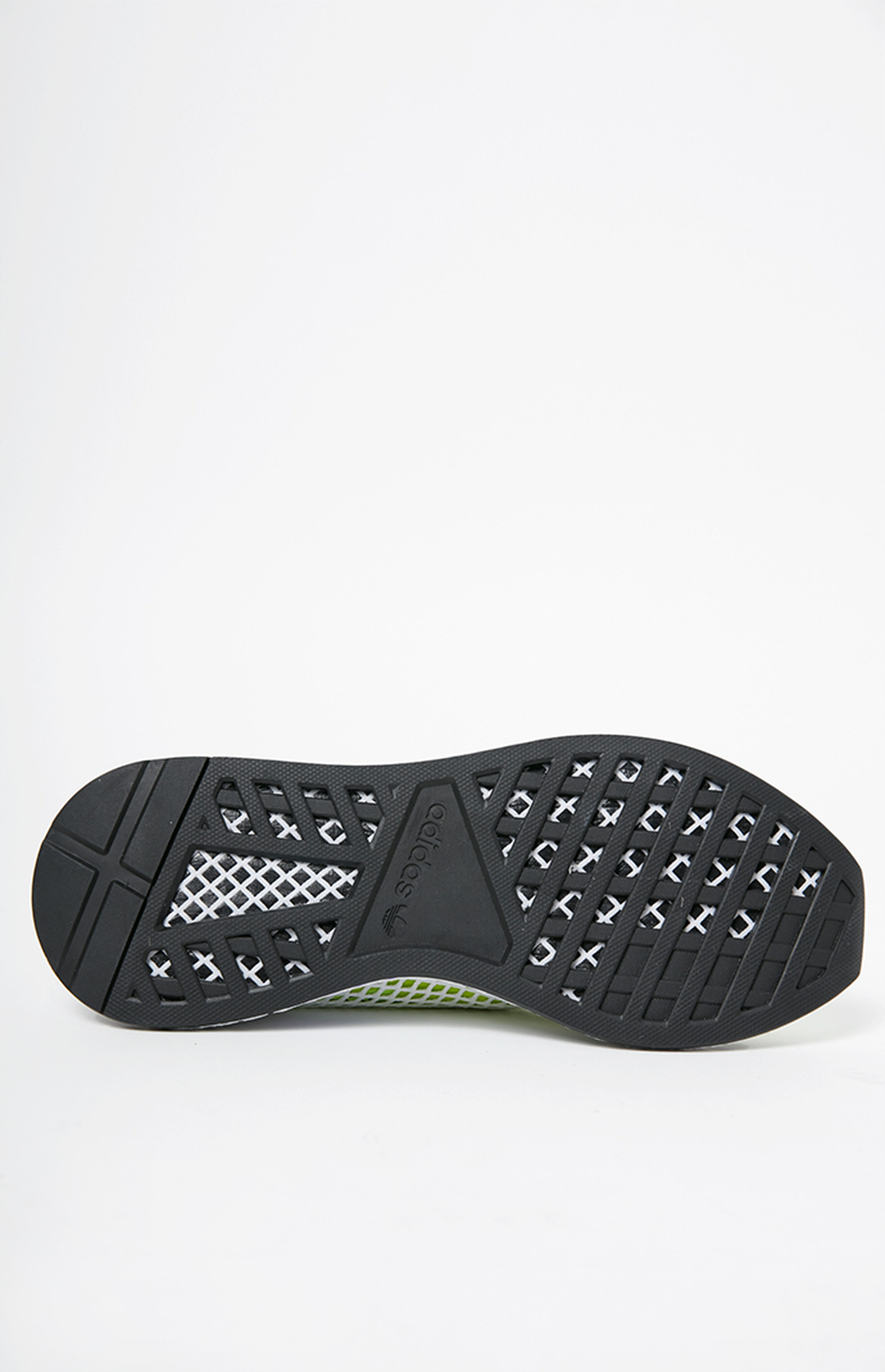 deerupt runner shoes shock pink