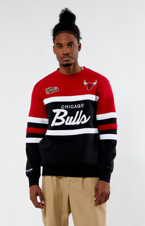 Head Coach Chicago Bulls Crew Neck Sweatshirt image number 1