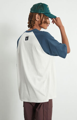 Raglan Boxy Henley T-Shirt image number 3