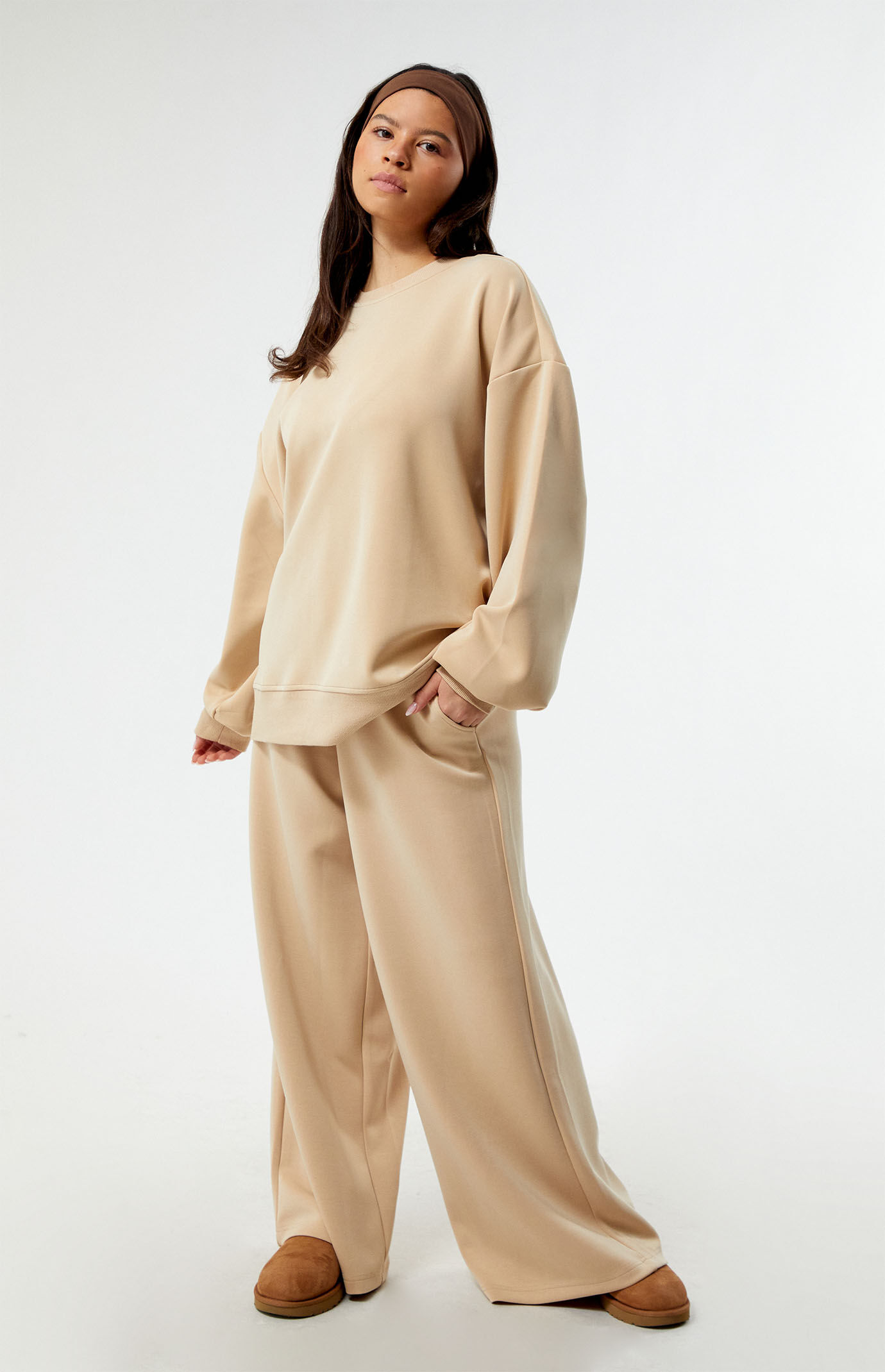 Balloon sleeve top crew neck sweatshirt