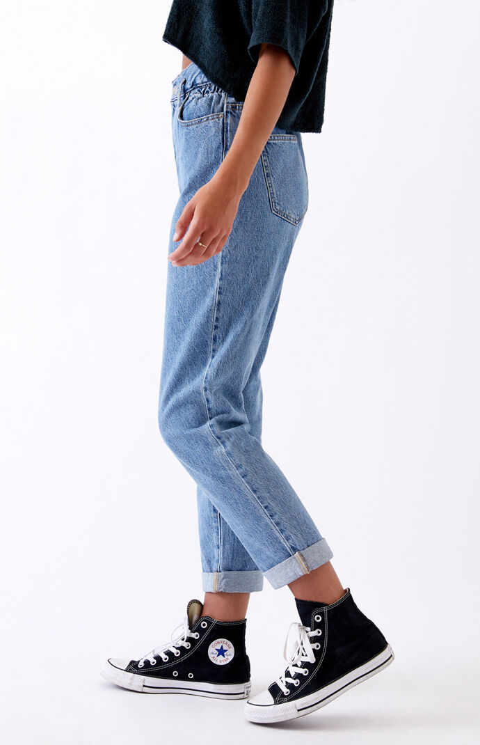Akana Medium Mom Jeans
