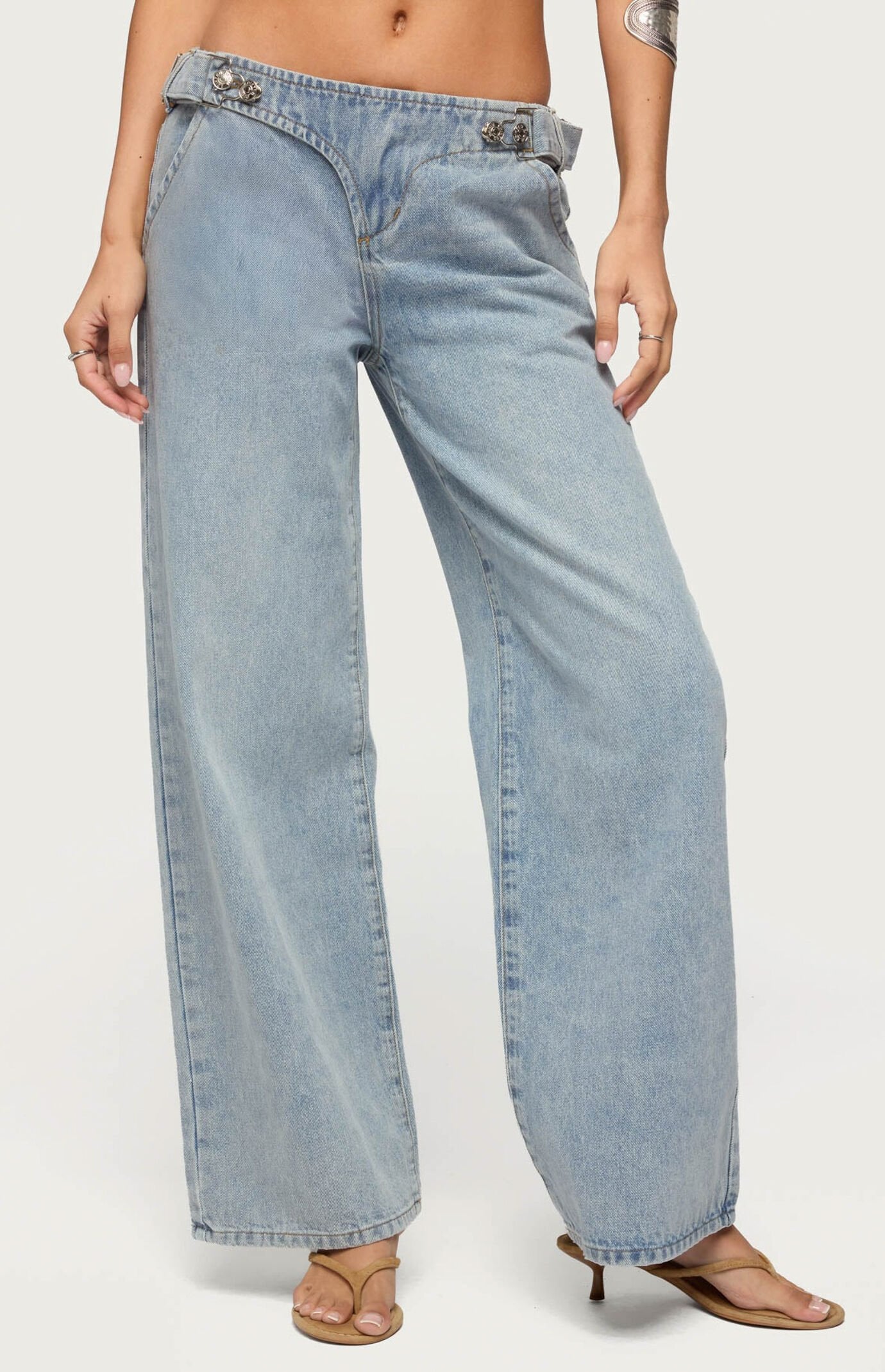 Edikted Buckled Low Rise Baggy Jeans