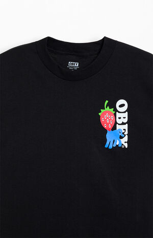 Strawberry T-Shirt image number 3
