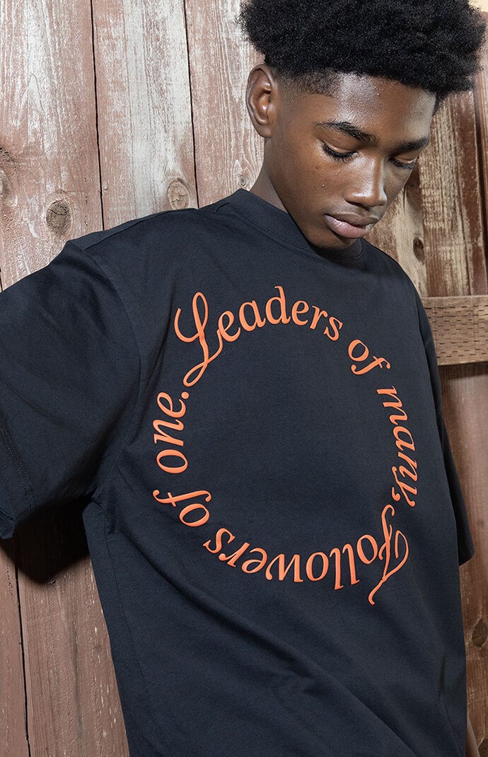 LOVE JONES BY HENRY Leaders T-Shirt