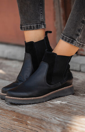 Women's Marren Boots image number 1