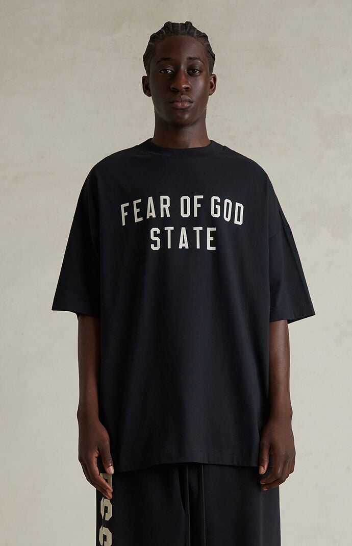 Fear of God ESSENTIALS Jet Black '90s Fit T-Shirt | PacSun