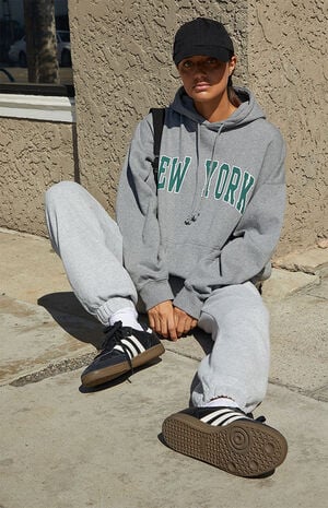 Gray New York Hoodie image number 4