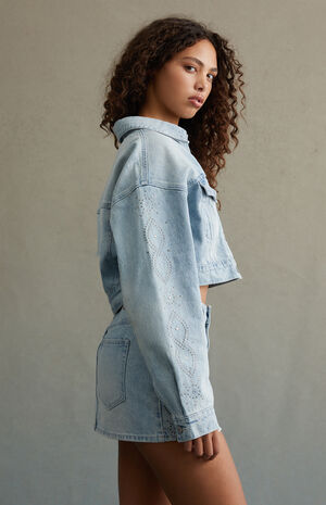 Studded Cropped Denim Trucker Jacket image number 4