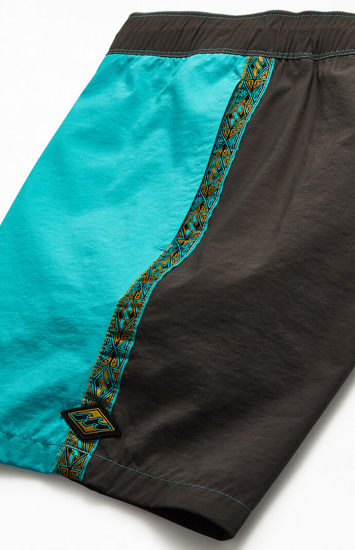 Currents Layback 17" Volley Shorts