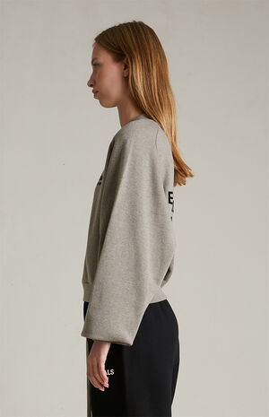 Women's Heather Grey Fleece Cropped Crew Neck Sweatshirt image number 3