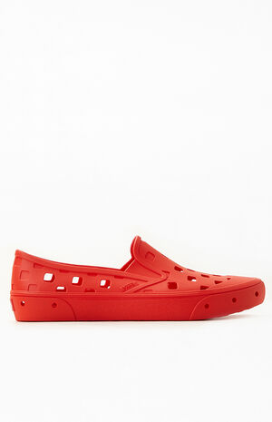 Orange U Trek Slip-On Shoes image number 3