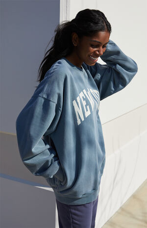 New York Crew Neck Oversized Sweatshirt image number 3