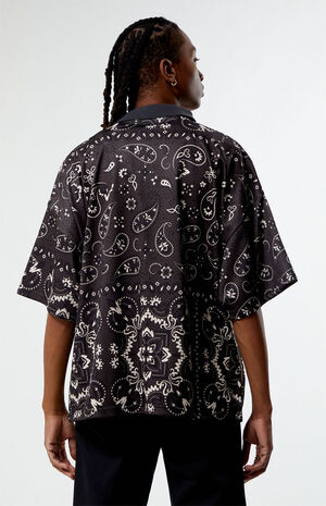 Mesh Zip Paisley Shirt image number 4
