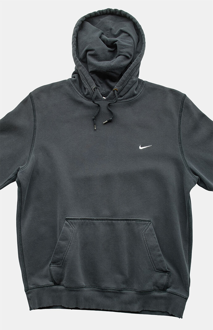 PS VINTAGE 2000s Black Nike Hoodie | Pacsun