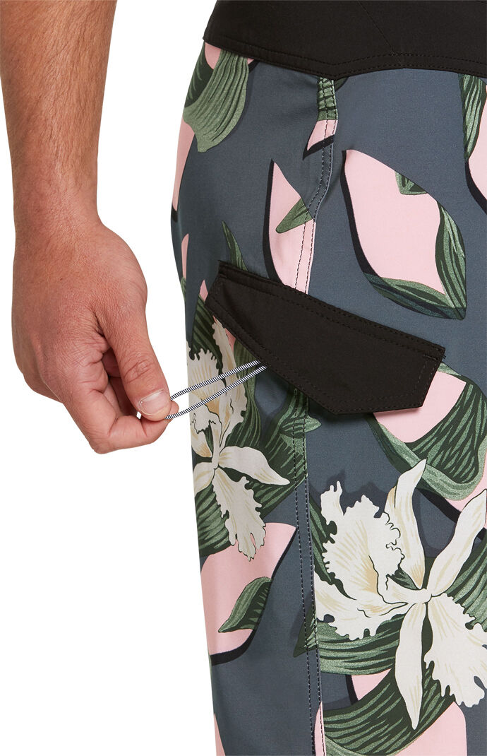 Window Pane Mod-Tech 17" Boardshorts