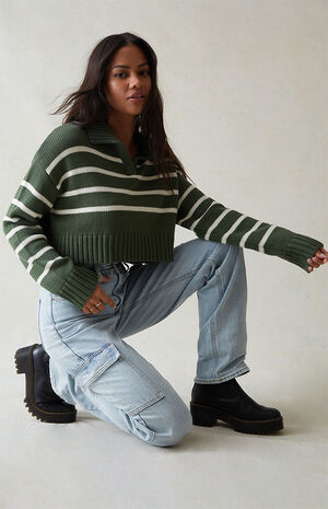 Eco Stretch Light Indigo Curve '90s Boyfriend Cargo Jeans image number 3