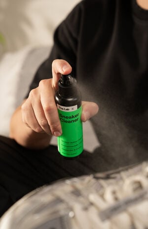 Sneaker Cleaner image number 6