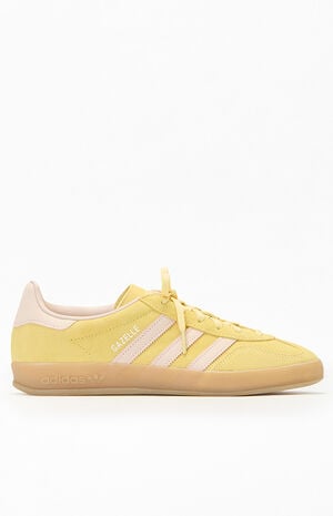 Women&rsquo;s Yellow Gazelle Indoor Sneakers image number 1