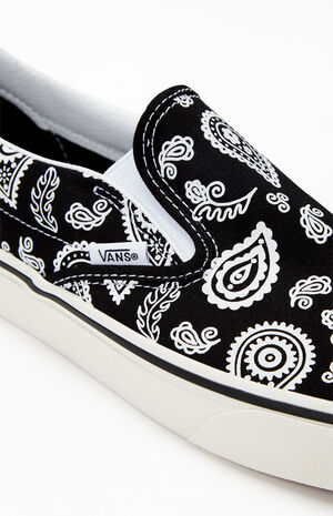 Primavera Paisley Black Classic Slip-On Shoes image number 6
