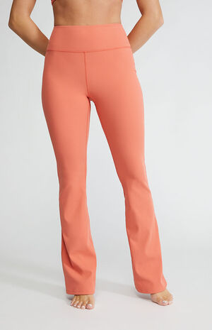 Active Ribbed Flare Yoga Pants image number 1