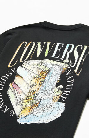 Book Club Graphic T-Shirt image number 4