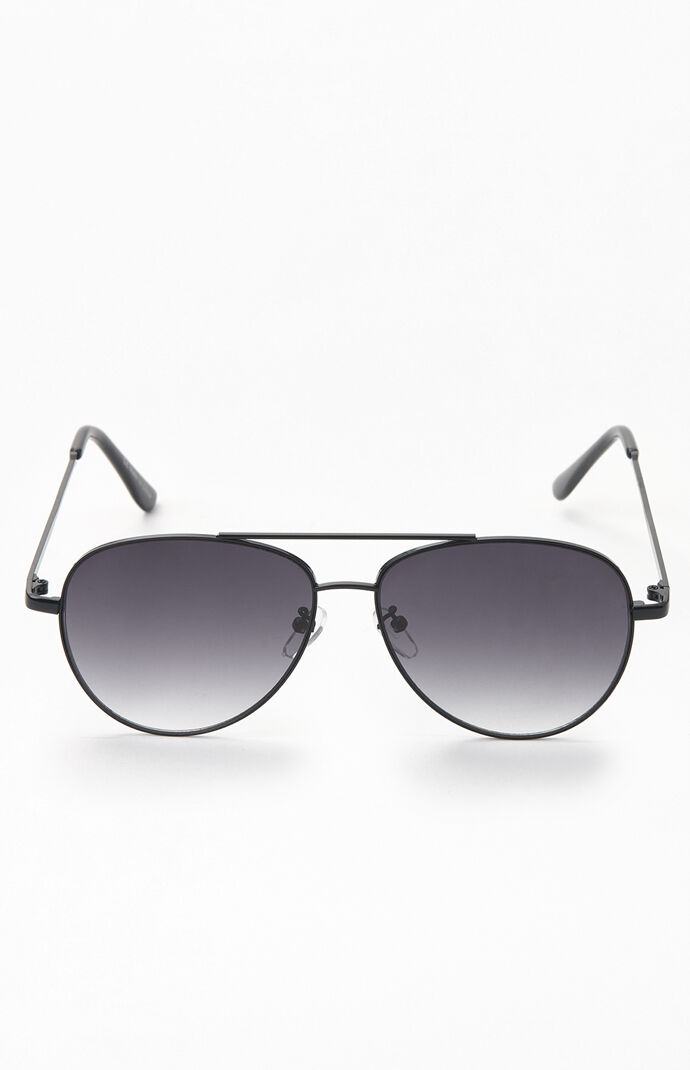 Black flat sale aviator sunglasses