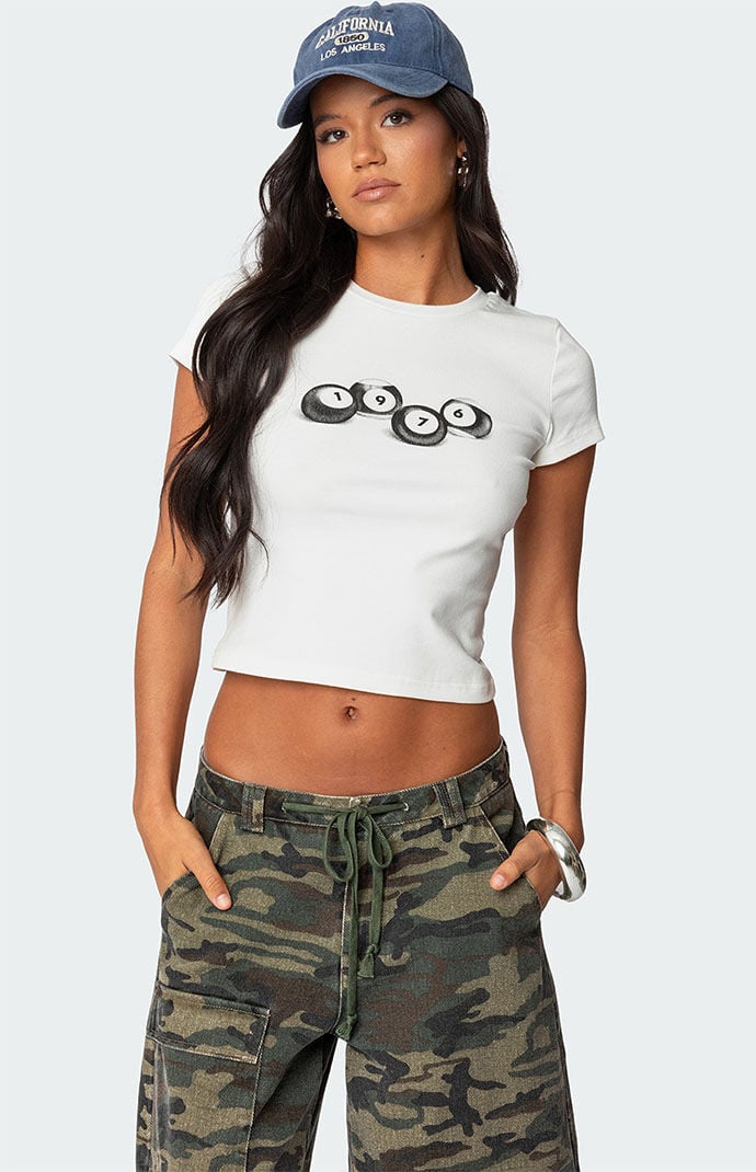 Tシャツ・カットソー [MATINKIM]dusty type graphic crop top in white DUSTY TYPO GRAPHIC CROP TOP IN WHITE – Matin Kim