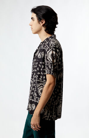 Zen Paisley Woven Camp Shirt image number 3