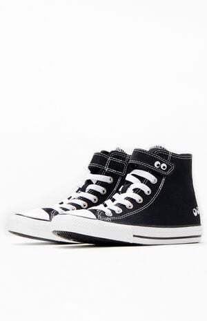 Kids Chuck Taylor All Star Eyes Easy On Shoes image number 2
