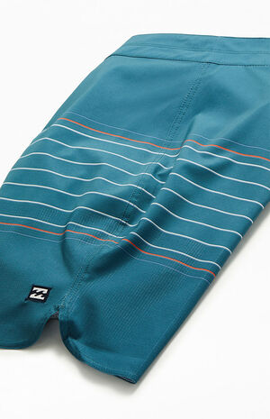 Eco 73 Airlite Performance 19" Boardshorts image number 4