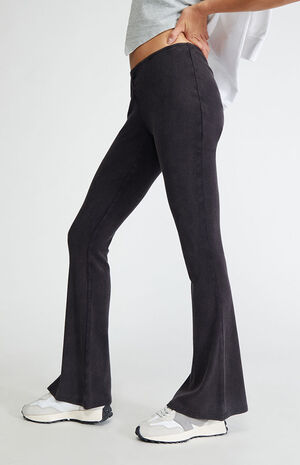 Jupiter Cinched Flare Leggings image number 3