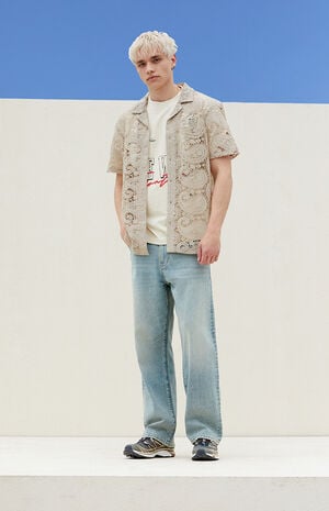 Light Wash Baggy Jeans image number 4