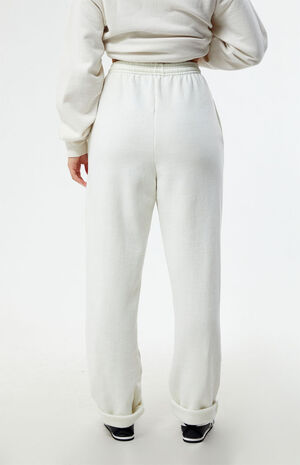 Kewpie Lean Heart Logo Sweatpants image number 4