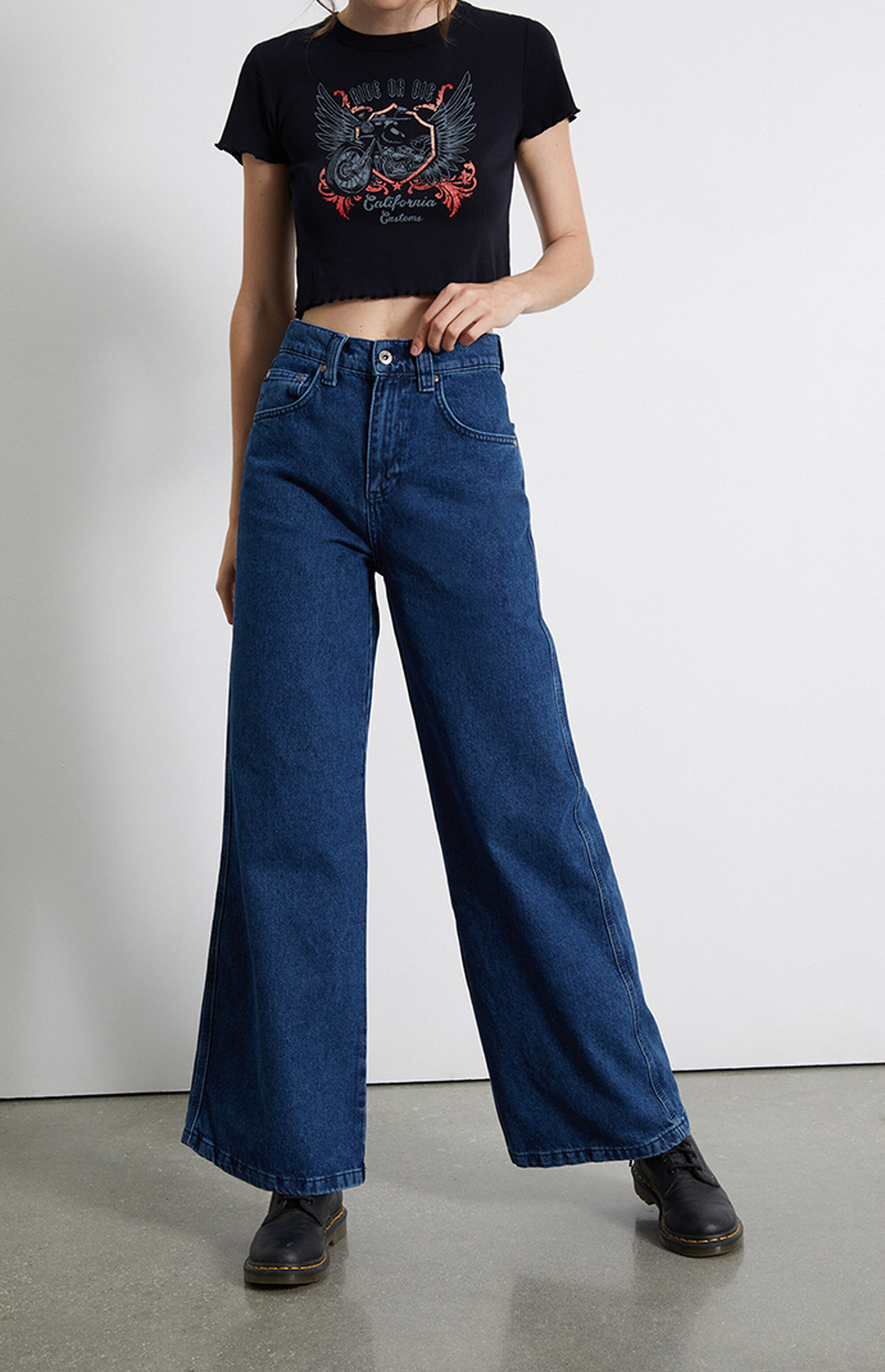 kickers baggy jeans