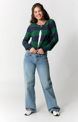 Zoe Low Rise Girlfriend Jeans Medium Blue Wash image number 6