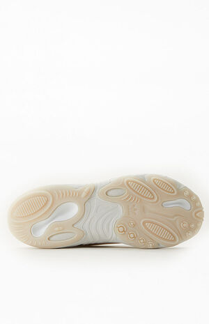 Women's Cream Oznova Sneakers image number 4