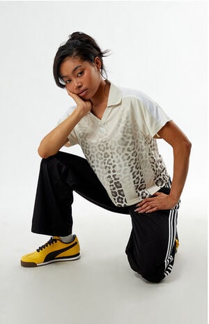 T7 Leopard Luxe Cropped Football Jersey image number 4