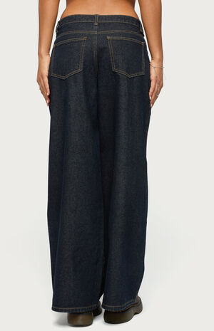 Pleated Low Rise Wide Leg Jeans image number 3