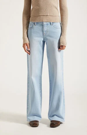 Casey Low Rise Baggy Jeans Lighter Blue image number 2