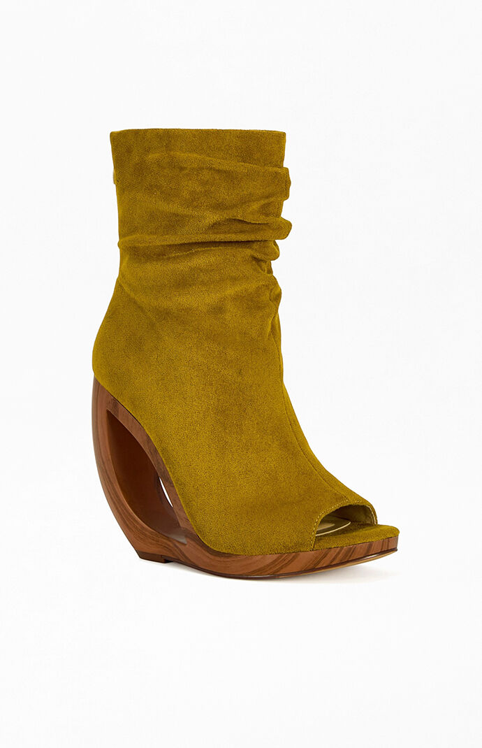 AZALEA WANG Women's Arlo Mustard Curved Wedge Booties