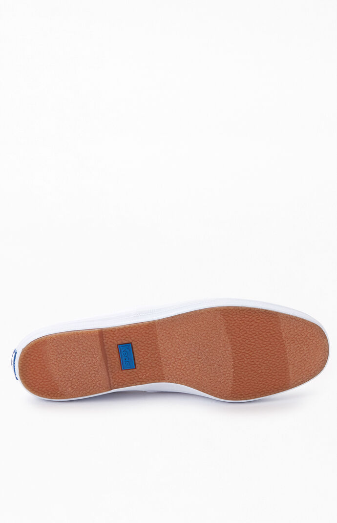 Women's White Moxie Mule Seasonal Solid Sneakers