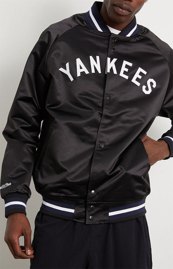 Mitchell & Ness New York Yankees Satin Jacket