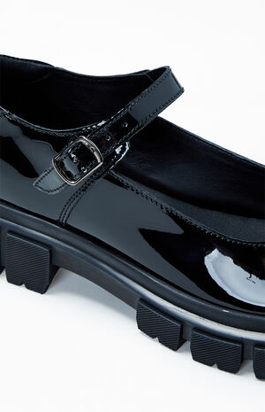 Women's Alley Cat Mary Jane Shoes image number 6