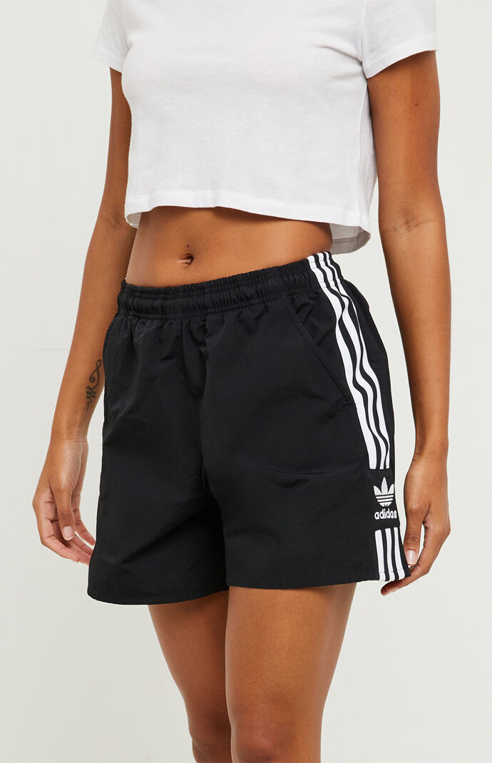 windbreaker short