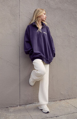 New York Embroidered Half Zip Sweatshirt image number 5