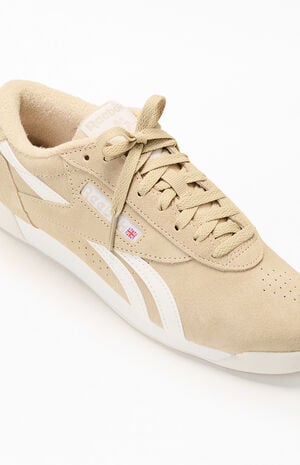 Women's Tan Freestyle Lo Sneakers image number 6