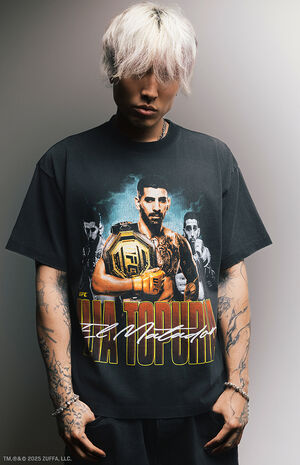 Ilia Topuria El Matador Strikes Gold Oversized T-Shirt image number 1