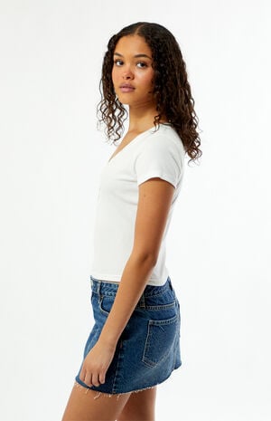 Poppy V-Neck Button T-Shirt image number 4