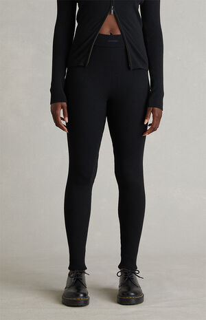 Women's Vintage Black Ribbed Knit Leggings image number 3