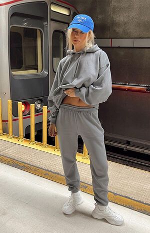 Renna Sweatpants image number 2